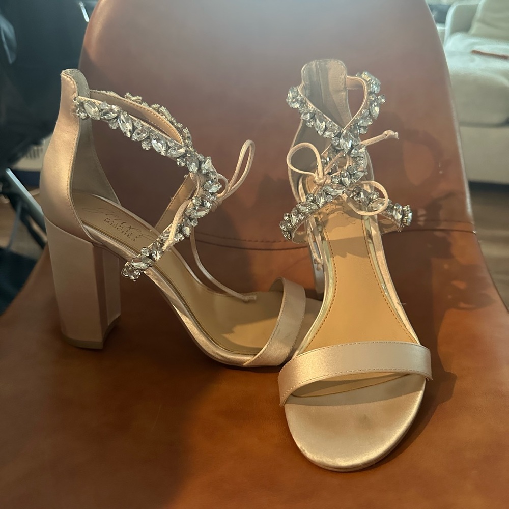 Jewel by badgley Mischa. Nude.  Size 6